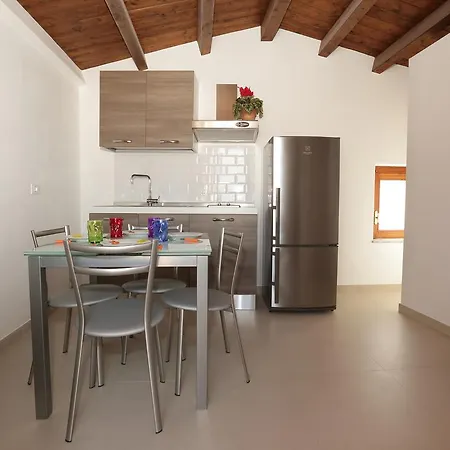Papyri Apartment *